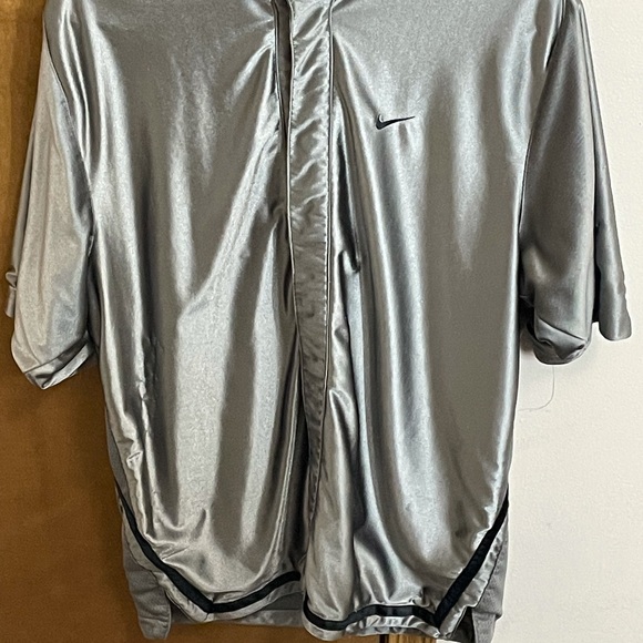 Nike Button Up T-Shirt - Picture 2 of 9